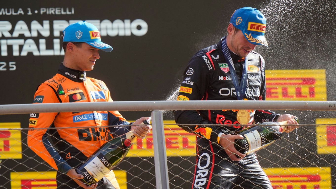 Max Verstappen a Lando Norris po Veľkej cene Talianska. 