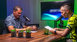 Marián Zeman a Martin Petro počas nahrávania podcastu Taký je futbal.