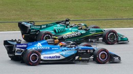 Lance Stroll a Carlos Sainz počas 3. tréningu na VC Bahrajnu.