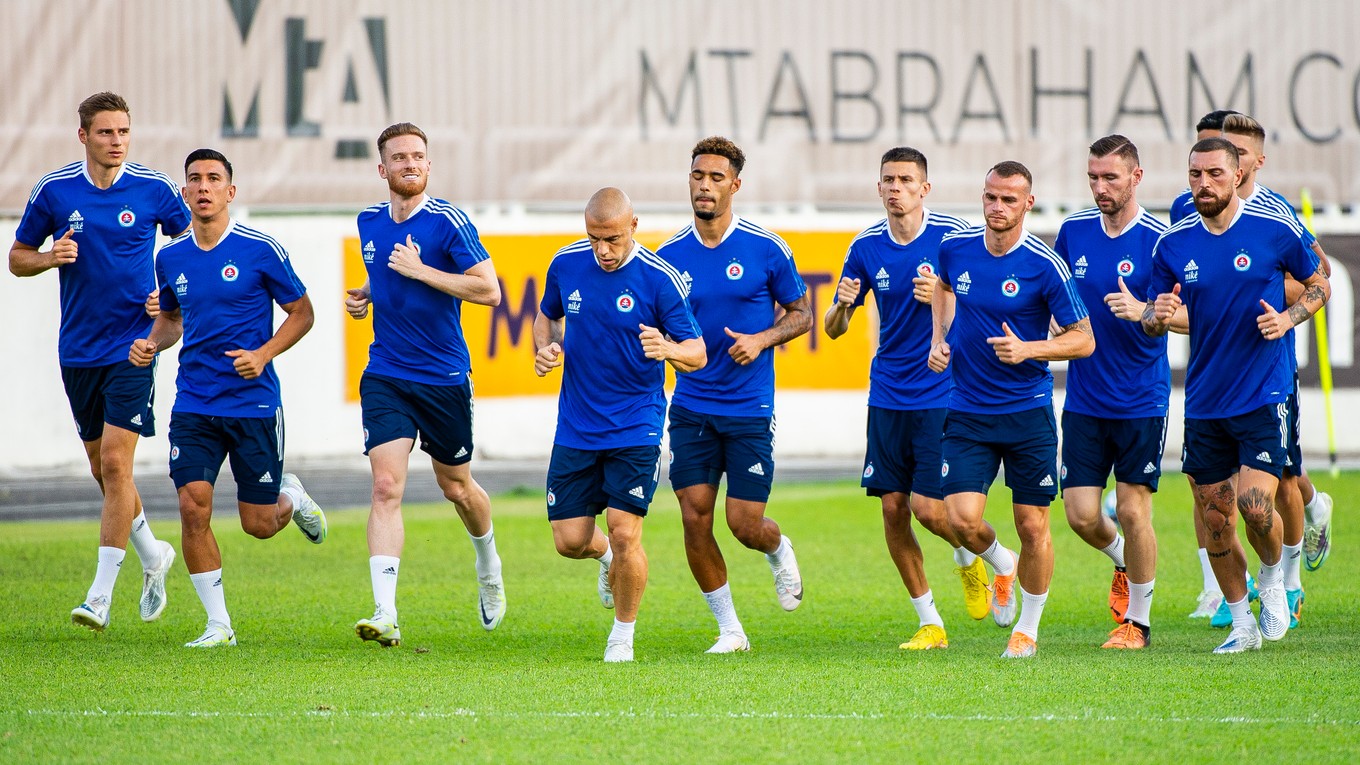 Futbalisti Slovana Bratislava na tréningu.