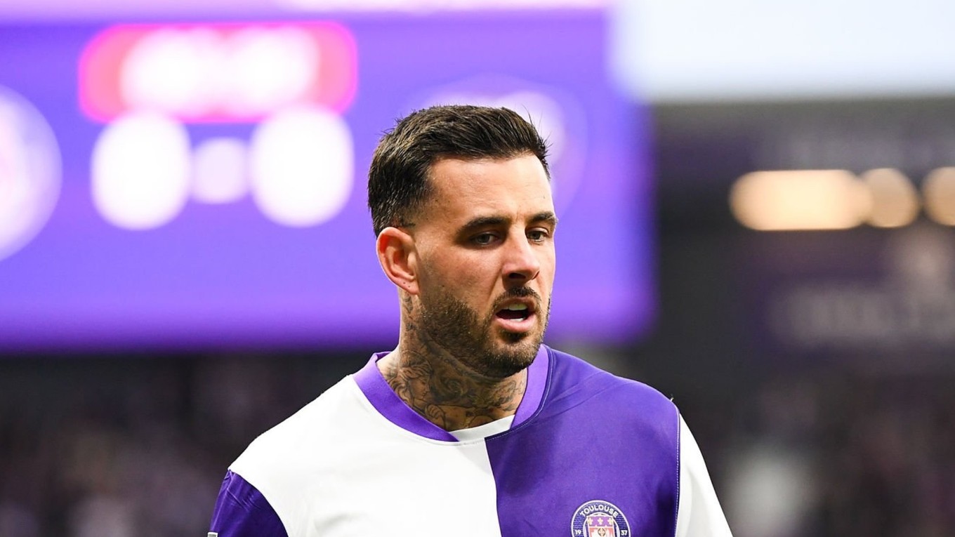 Aron Dönnum v drese Toulouse FC.