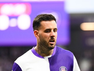 Aron Dönnum v drese Toulouse FC.