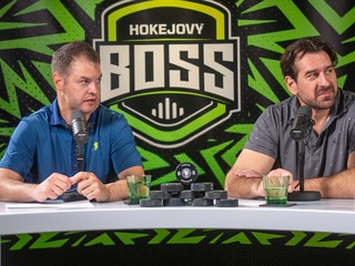 Ondrej Rusnák a Boris Valábik počas nahrávania podcastu Hokejový BOSS. 