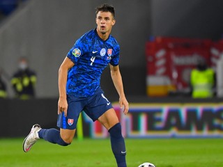 Martin Valjent v zápase semifinále baráže o Euro 2020 proti Írsku.