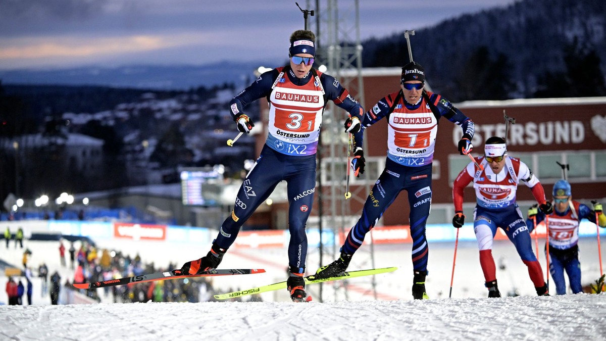 Biathlon : la France remporte le premier relais mixte, suivie par les Norvégiens et les Italiens