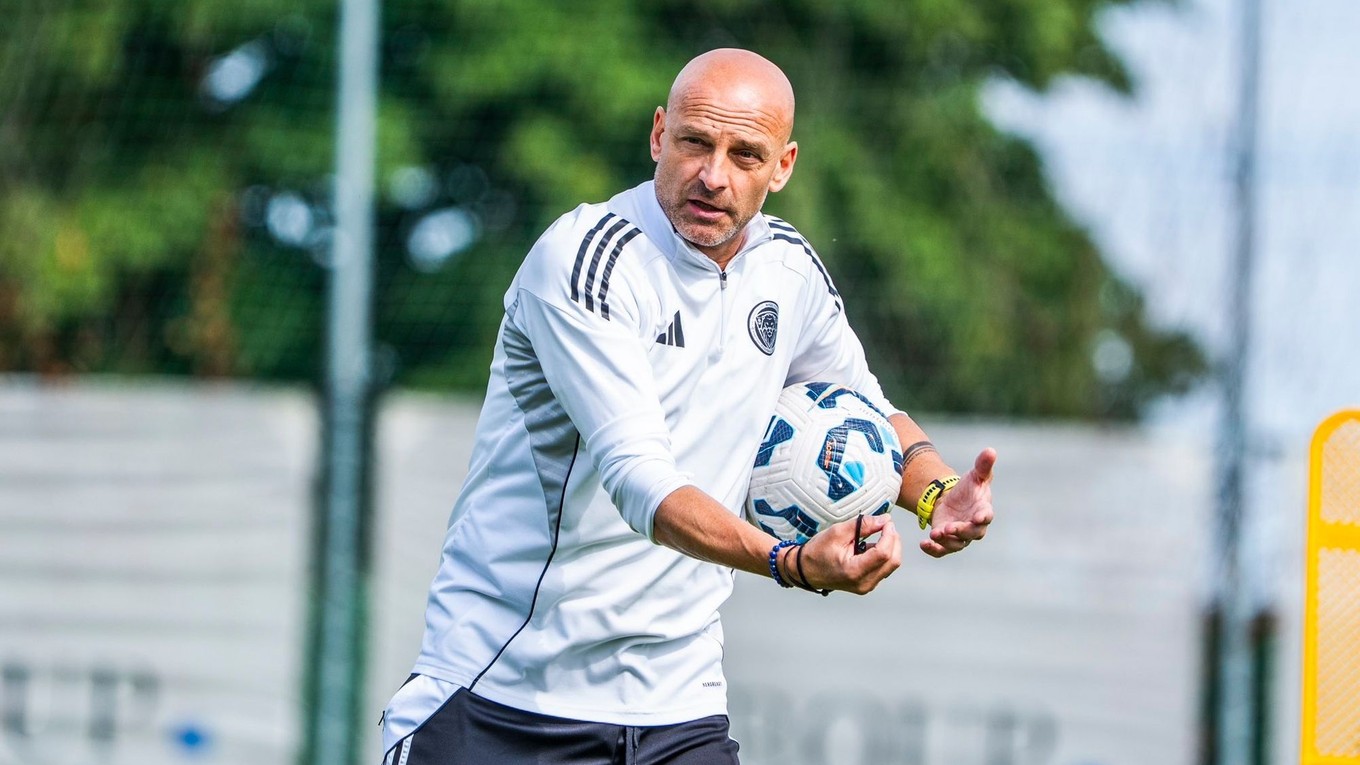 Adrián Guľa - tréner Riga FC.