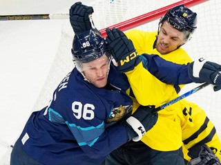 Mikko Rantanen (vľavo).