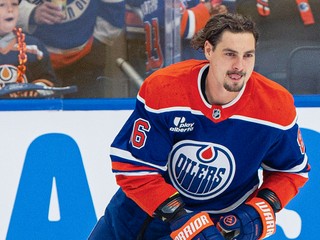 David Tomášek počas debutu v NHL.