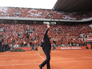 Rafael Nadal počas rozlúčky na Roland Garros 2025.