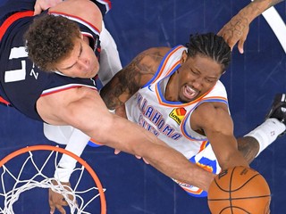 Momentka zo zápaas Oklahoma City Thunder - Los Angeles Clippers.