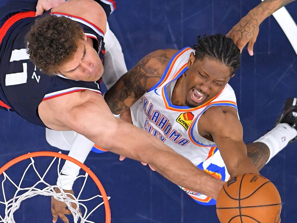 Momentka zo zápaas Oklahoma City Thunder - Los Angeles Clippers.