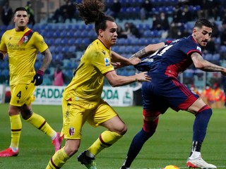 Momentka zo zápasu Cagliari Calcio - Bologna.