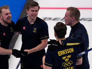 Reprezentanti Švédska v curlingu triumfovali aj na ZOH v Pekingu 2022. 