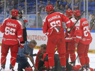 Hokejisti Třince pri Kovařčíkovi