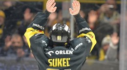 Matúš Sukeľ v drese Litvínova.