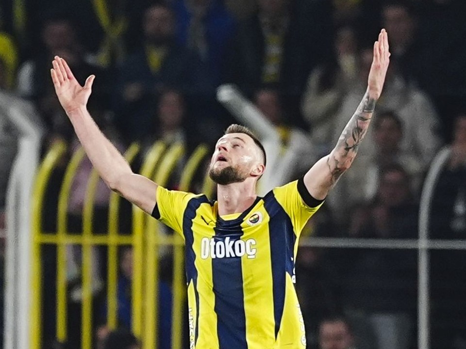 Slovenský futbalista Milan Škriniar v klube Fenerbahce Istanbu.