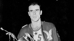 Bob Pettit.