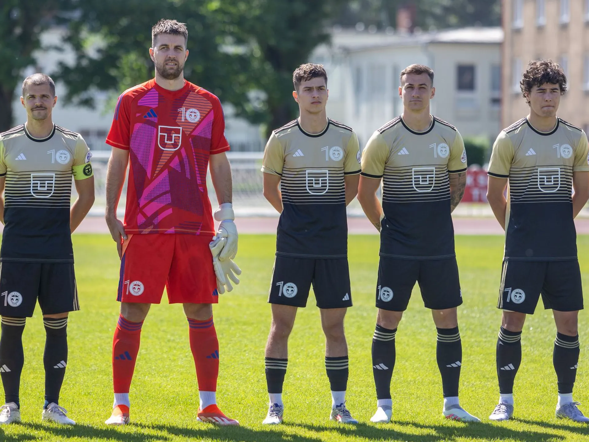 TIPOS III. LIGA – Slávia s vidinou spečatenia postupu, Sereď po 11 dňoch znovu dejiskom derby