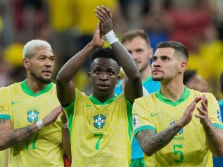 Vinicius Junior (uprostred)