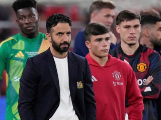 Tréner Ruben Amorim a hráči Manchestru