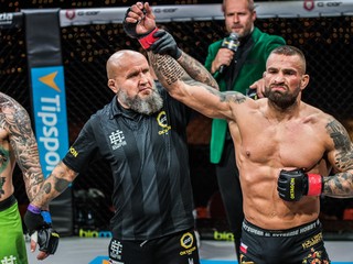 Karlos Vémola porazil Václava Mikuláška v decembri 2020.