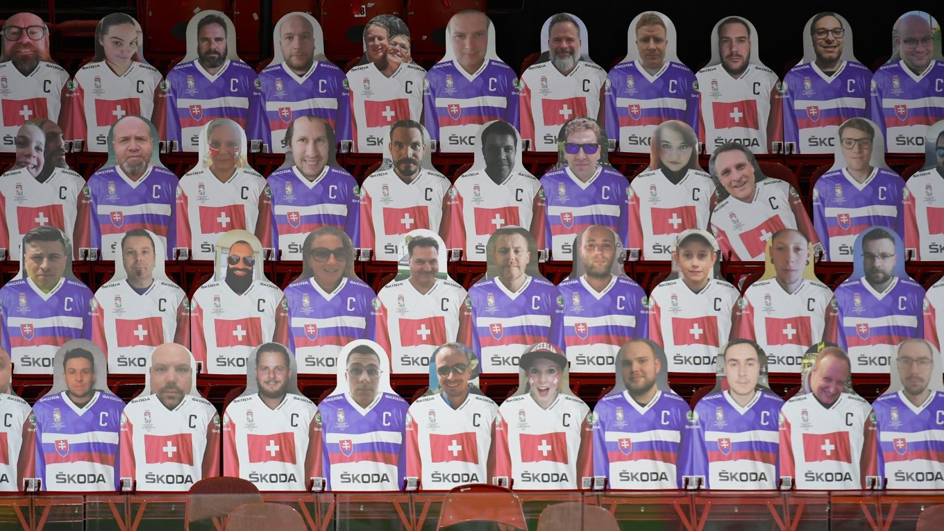 Makety v zápase Slovensko - Švajčiarsko na MS v hokeji 2021.