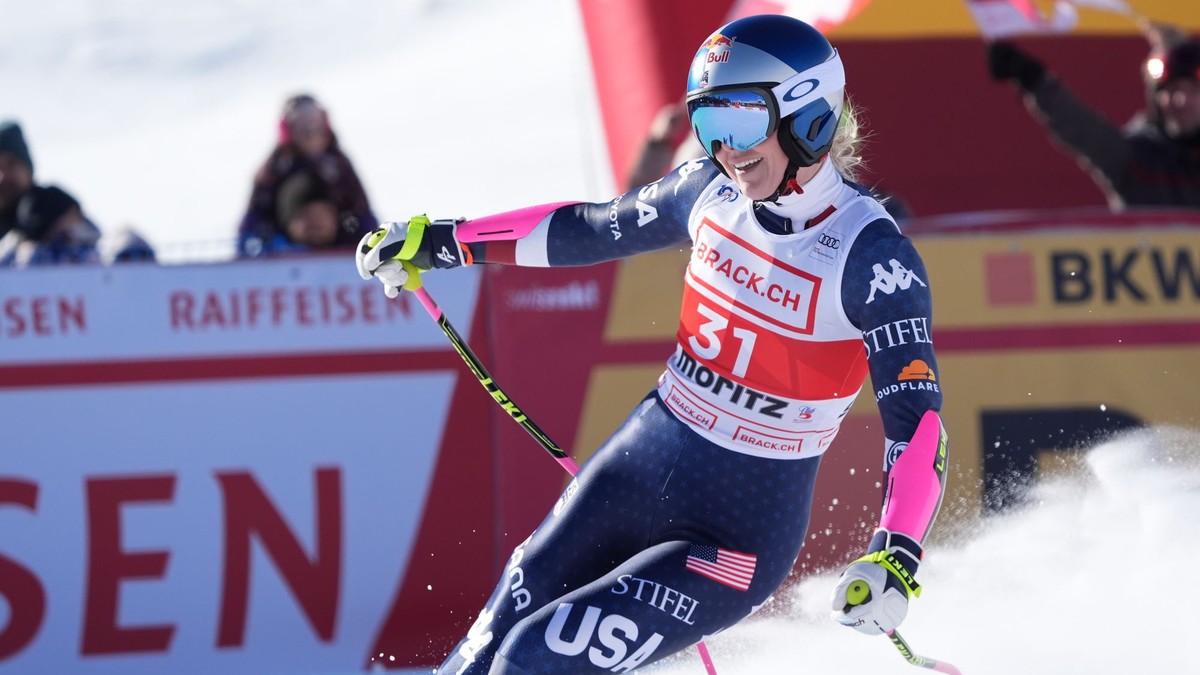 Hütterová Wins Super-G in St. Moritz, Vonn Places 14th