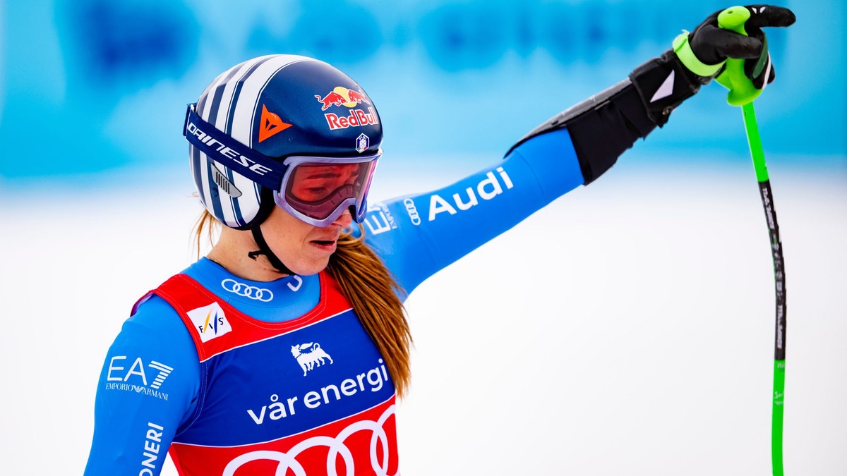 Sofia Goggiová oslavuje v cieli.