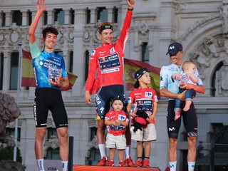 Program, etapy a výsledky na Vuelta a Espaňa 2025.