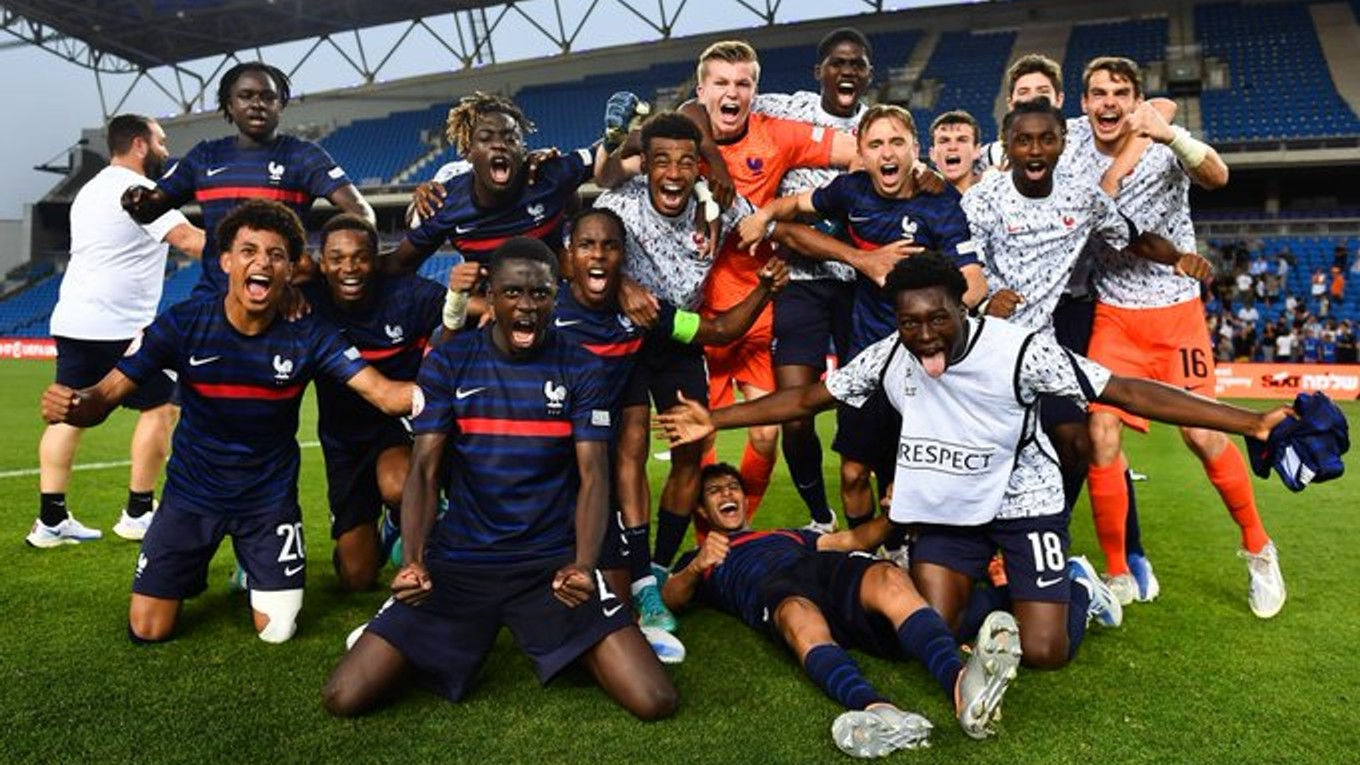 Futbalisti Francúzska triumfovali na ME hráčov do 17 rokov. 