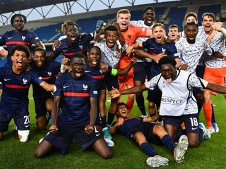 Futbalisti Francúzska triumfovali na ME hráčov do 17 rokov. 