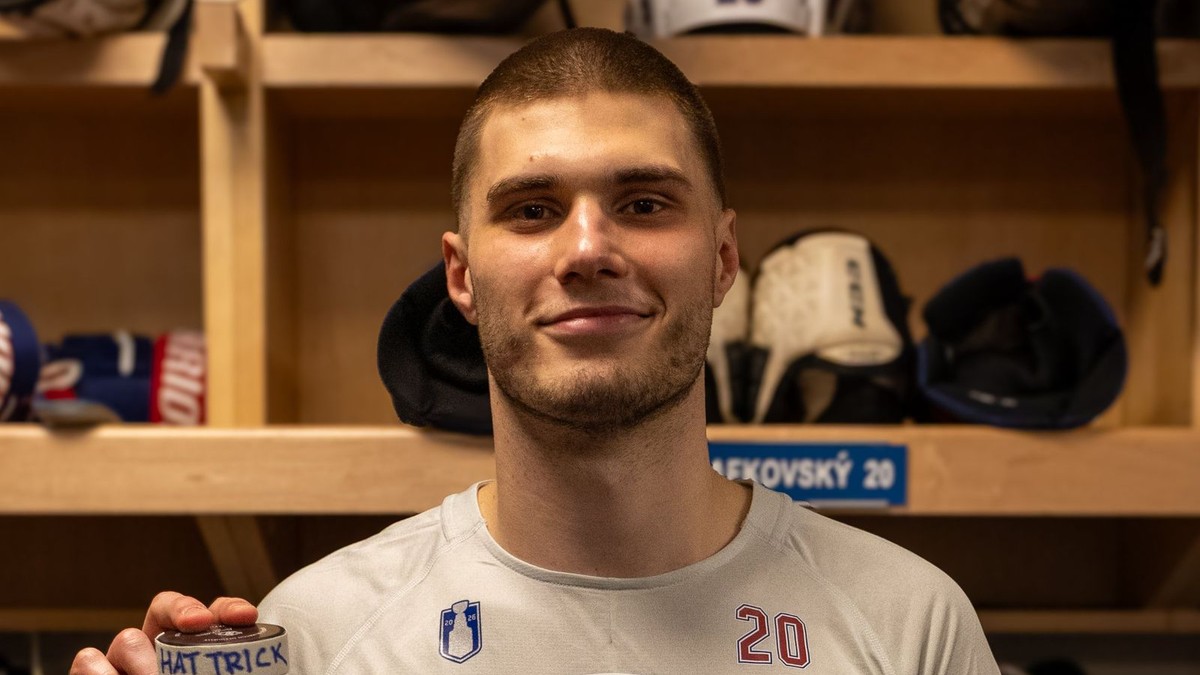 Slafkovský sa narodil pre veľké chvíle. Play-off je ako olympiáda, hovoril po hetriku