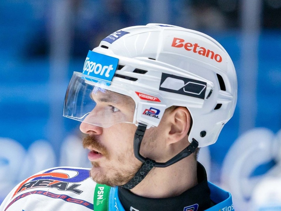 Miloš Kelemen v drese Pardubíc.