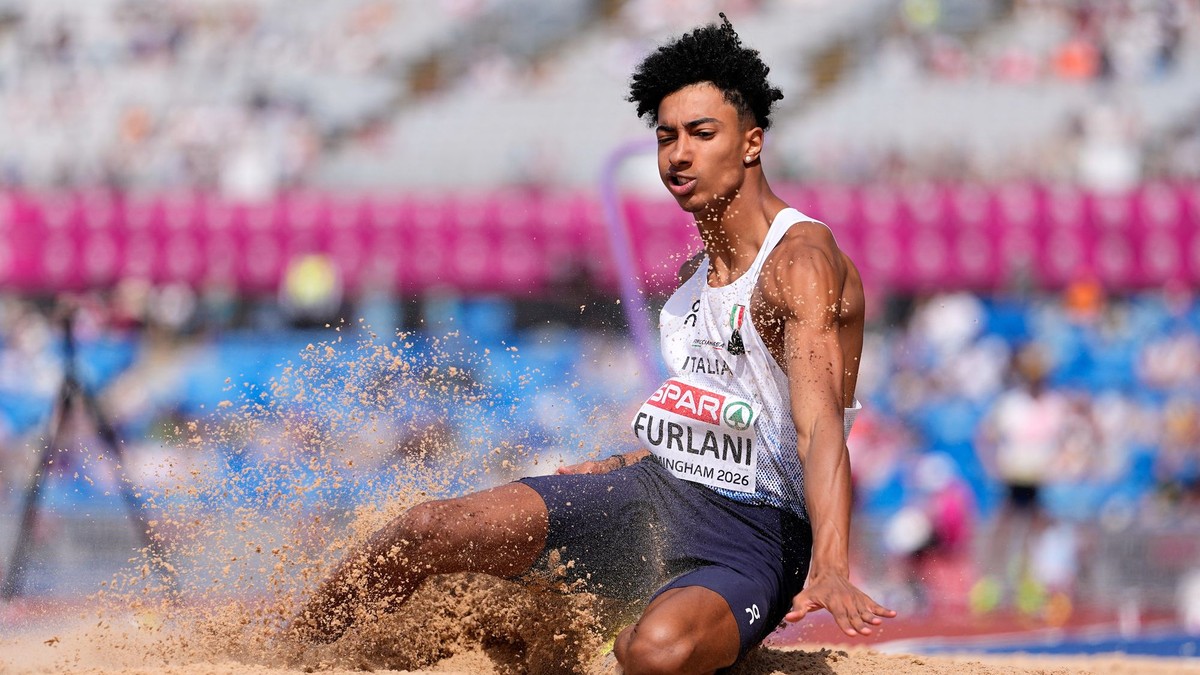 Talian Mattia Furlani počas kvalifikácie v skoku do diaľky na majstrovstvách Európy v Birminghame