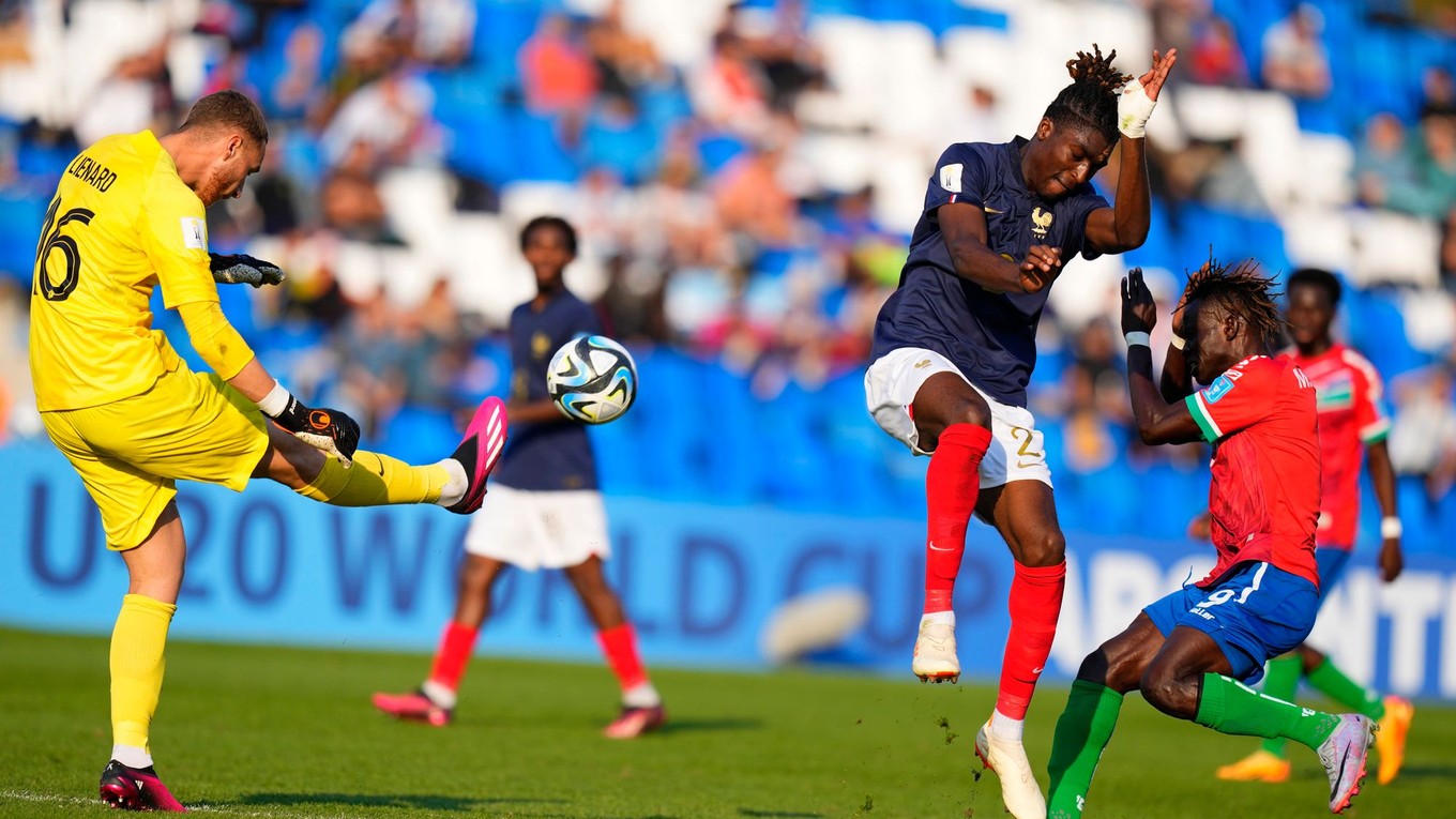 Momentka zo zápasu Francúzsko - Gambia na MS vo futbale do 20 rokov 2023.
