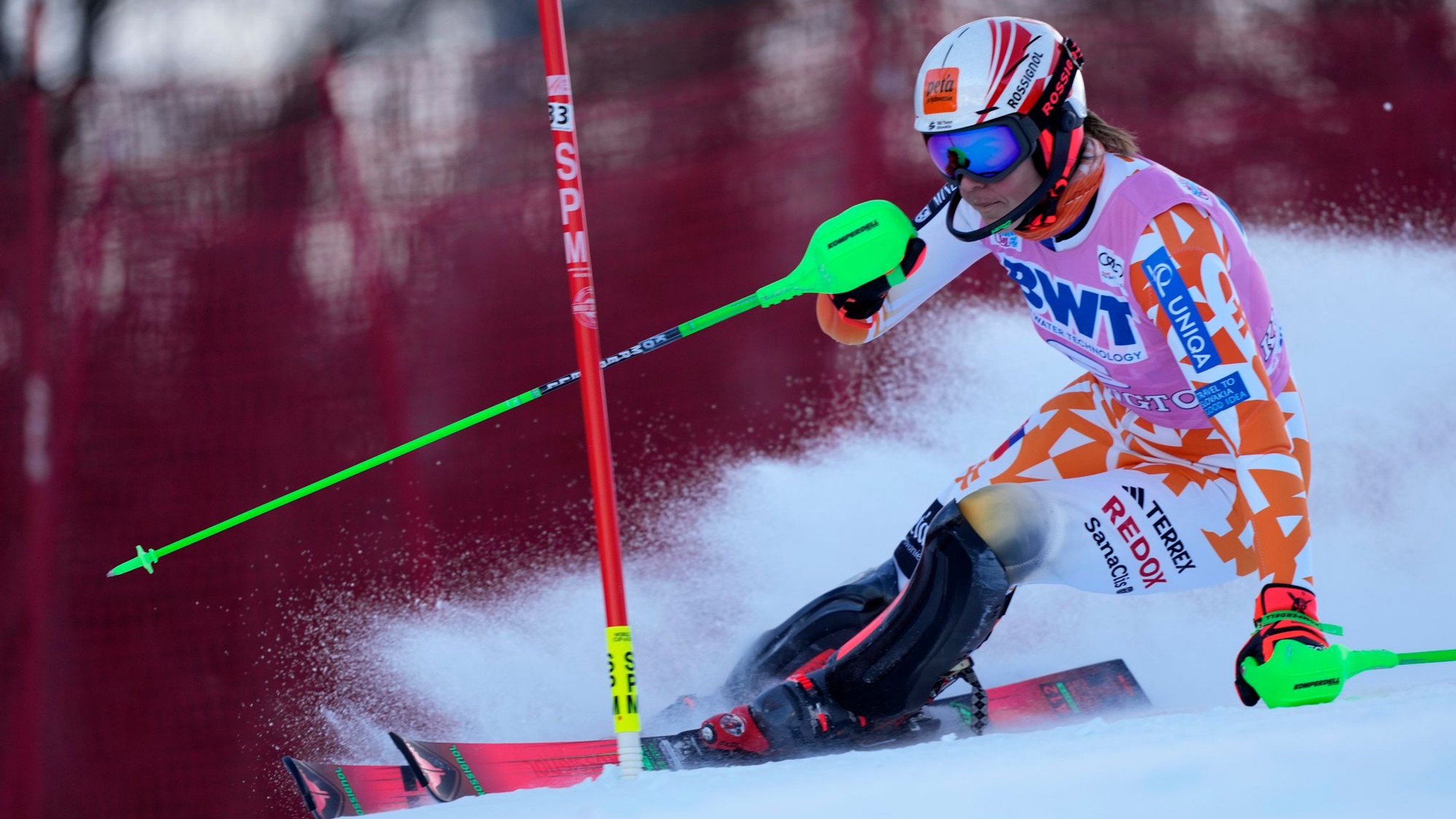 Petra Vlhová na trati v 1. kole slalomu Svetového pohára v americkom Killingtone.