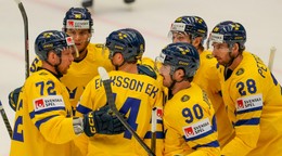 Hokejisti Švédska sa tešia z gólu na MS v Ostrave 2024. 