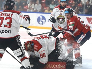 Dávid Stránsky (Banská Bystrica), brankár Banskej Bystrice Eugen Rabčan.