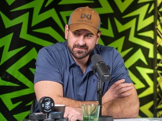 Boris Valábik v podcaste Hokejový BOSS.