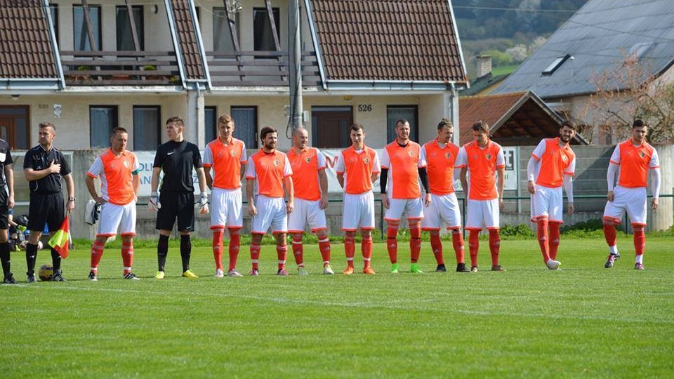 Slovan privítajú inde. Poorať ihrisko a postaviť sa? To by nebolo riešenie, tvrdí tréner štvrtoligistu