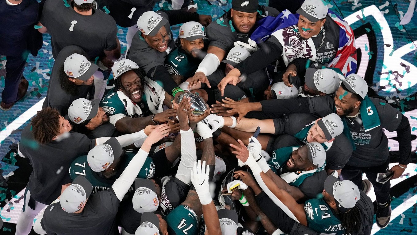 Hráči Philadelphie Eagles sa stali víťazmi Super Bowlu LIX.