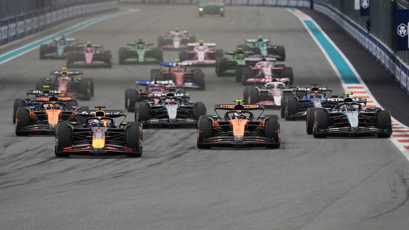 Pretekári formuly 1 idú Veľkú cenu Emilia Romagna. Aký je časový harmonogram?