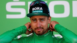 Peter Sagan v zelenom drese pre víťaza bodovacej súťaže na Tour de France 2019.