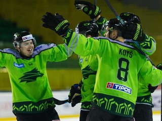 Radosť hokejistov Vlci Žilina.