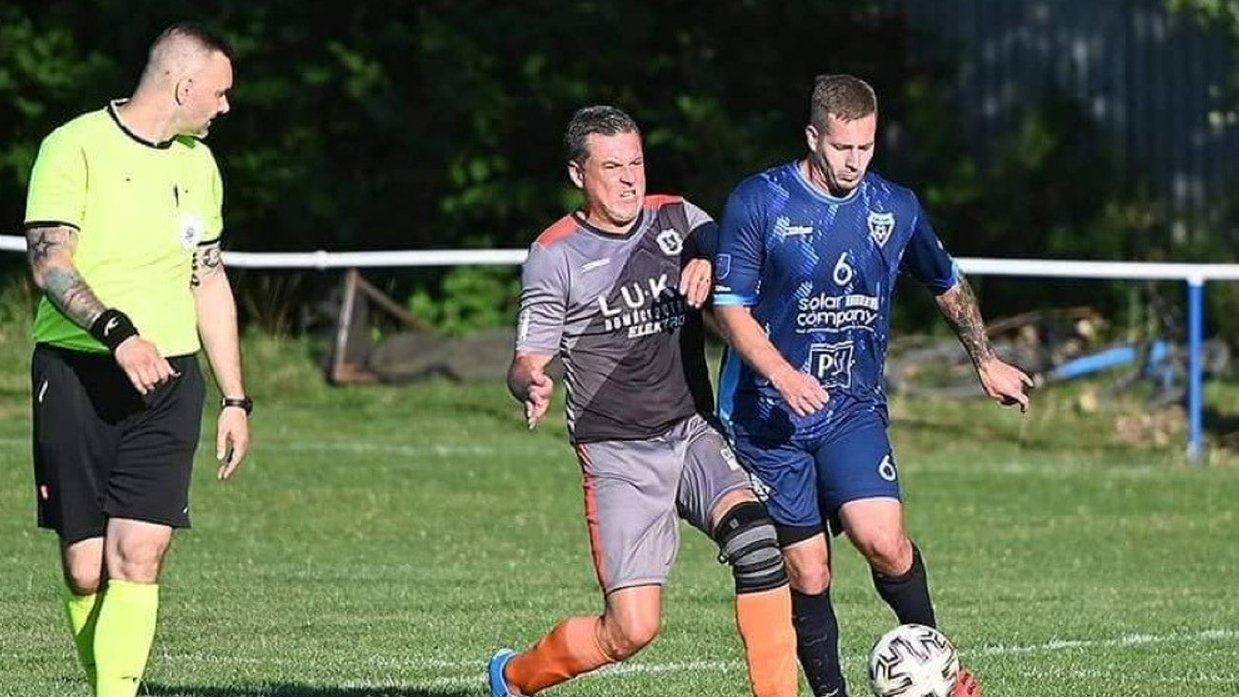 Patrik Adamčo (vpravo) zažiaril cez víkend ôsmimi gólmi.