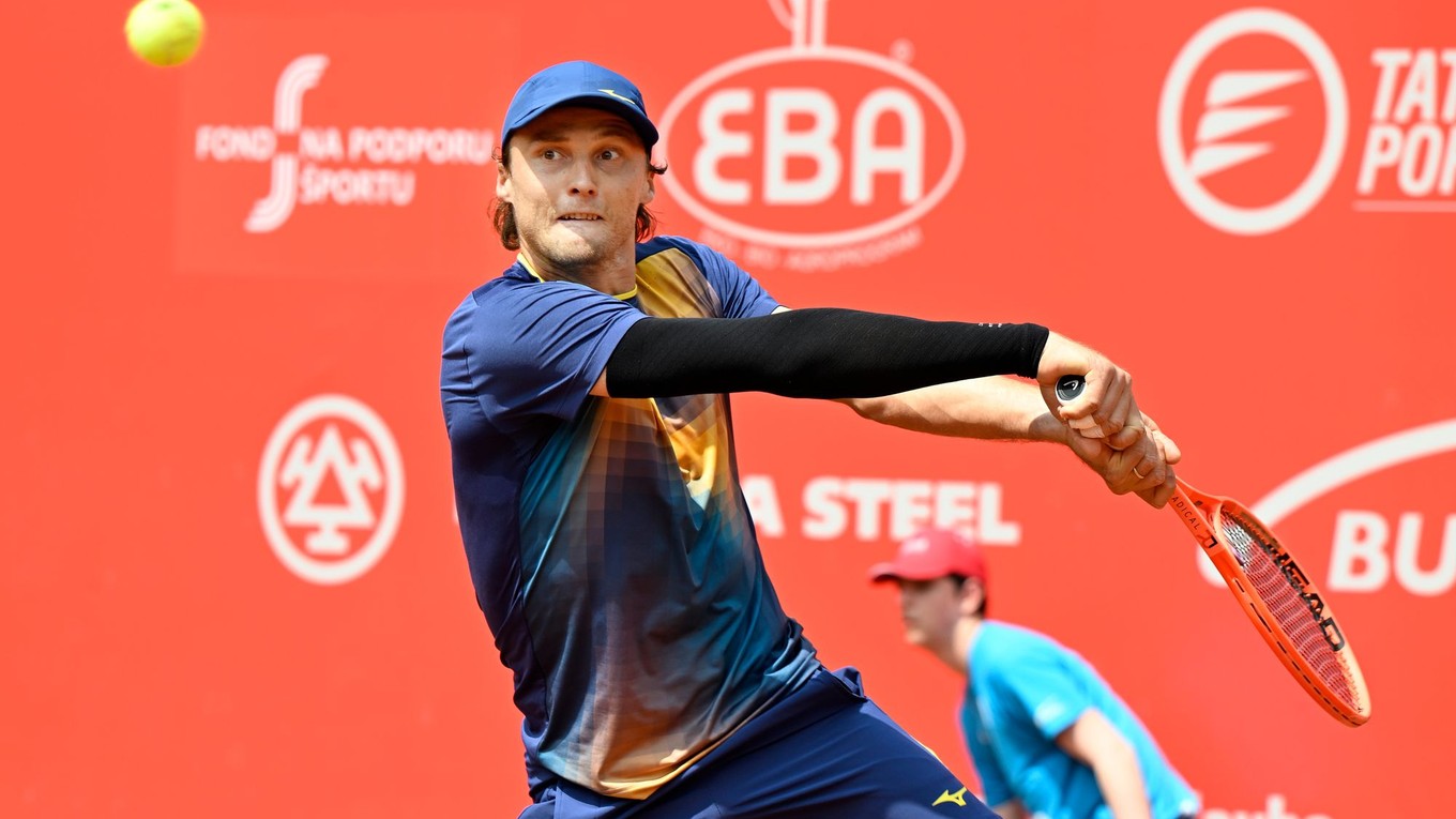 Slovenský tenista Jozef Kovalík.