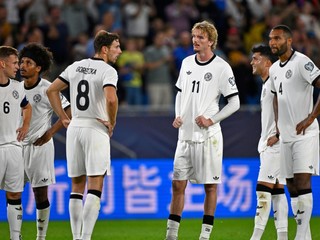 Nemeckí futbalisti po prehre 0:2 so Slovenskom v zápase kvalifikácie MS 2026 v Bratislave.