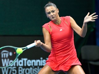 ONLINE: Vargová, Kužmová - Naefová, Bandecchiová, Billie Jean King Cup 2025 (štvorhra).