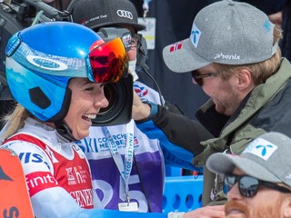 Mikaela Shiffrinová so svojím nórskym priateľom a lyžiarom Aleksandrom Aamodtom Kildem.