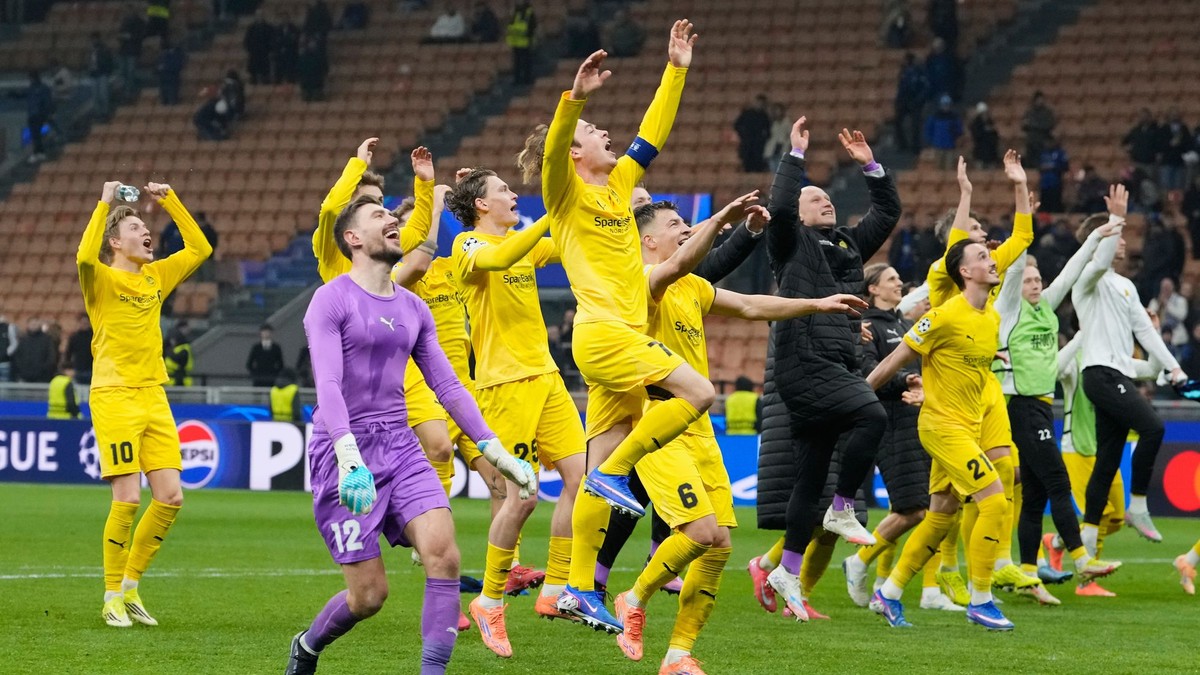 Hráči Bodö/Glimt sa tešia z víťazstva nad Interom Miláno a postupu od osemfinále Ligy majstrov